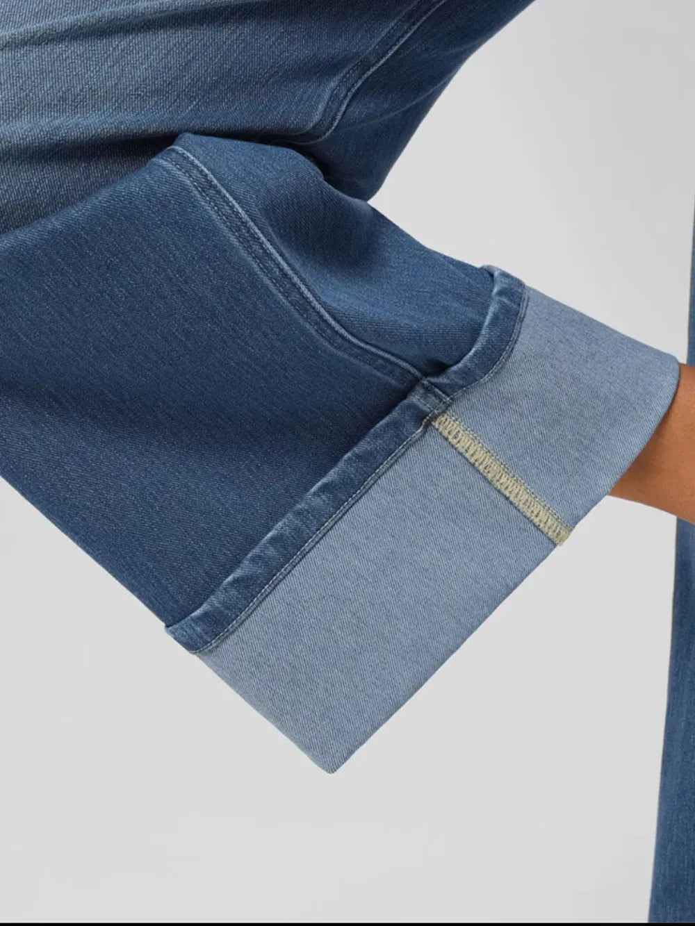 Women's High Rise Rolled Hem Straight Leg Jeans | District Hurd Limited