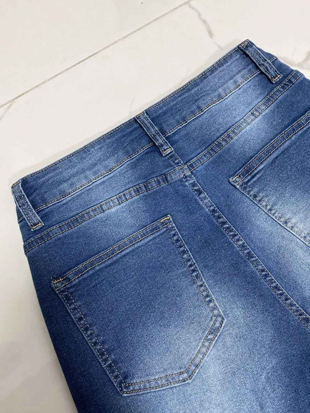 Women's High Rise Rolled Hem Straight Leg Jeans | District Hurd Limited